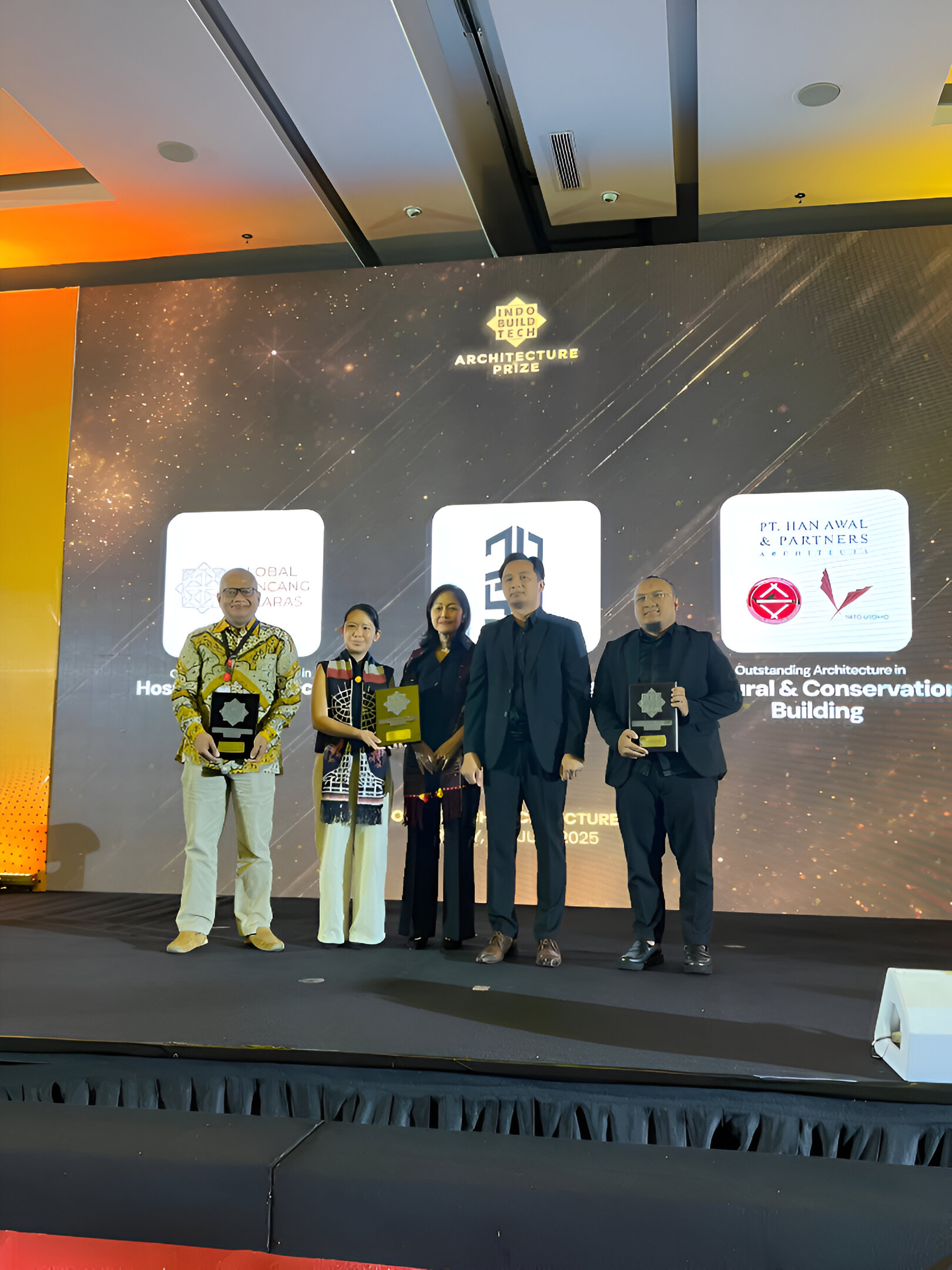 Mr. Adi Received an Award